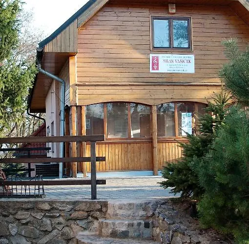 内霍卡酒店 3* Prušánky
